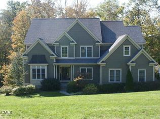 6 Cornfield Rdg, Newtown, CT 06470