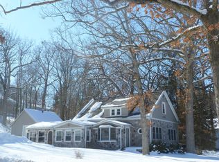 346 Richmond Dr, Pewaukee, WI 53072