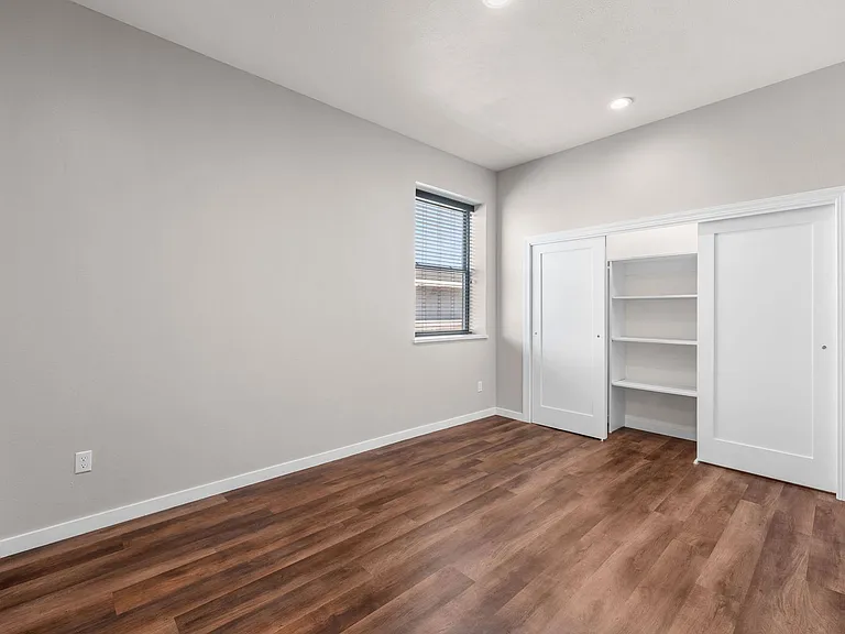 131 S Sherman St — Photo 43
