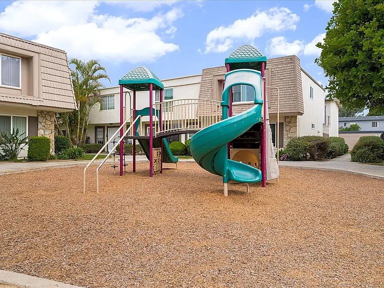 11097 La Naranja Ct #A — Photo 12