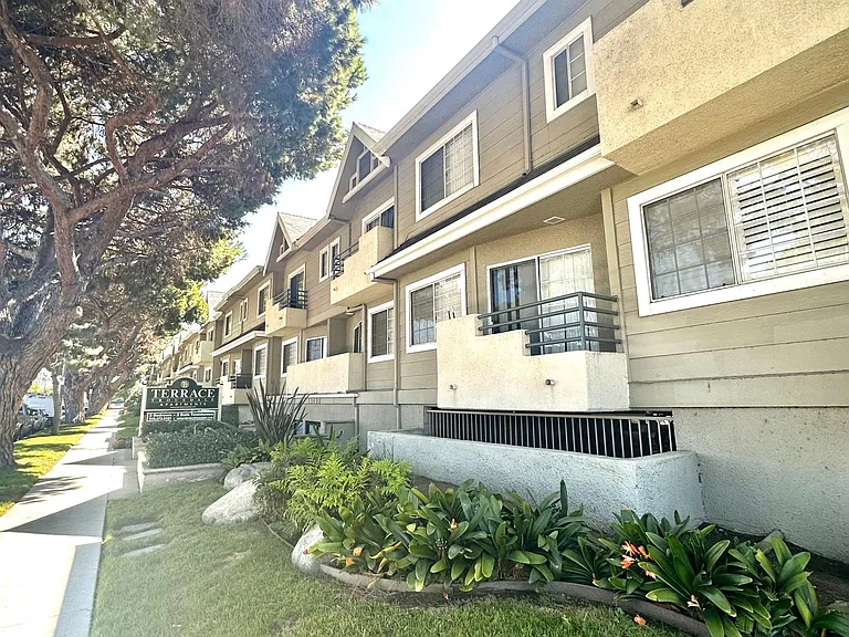 Terrace Trousdale — Photo 21