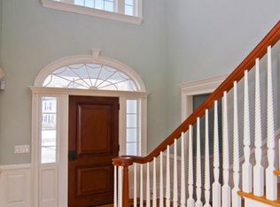 21 Park Dr, Waterford, CT 06385