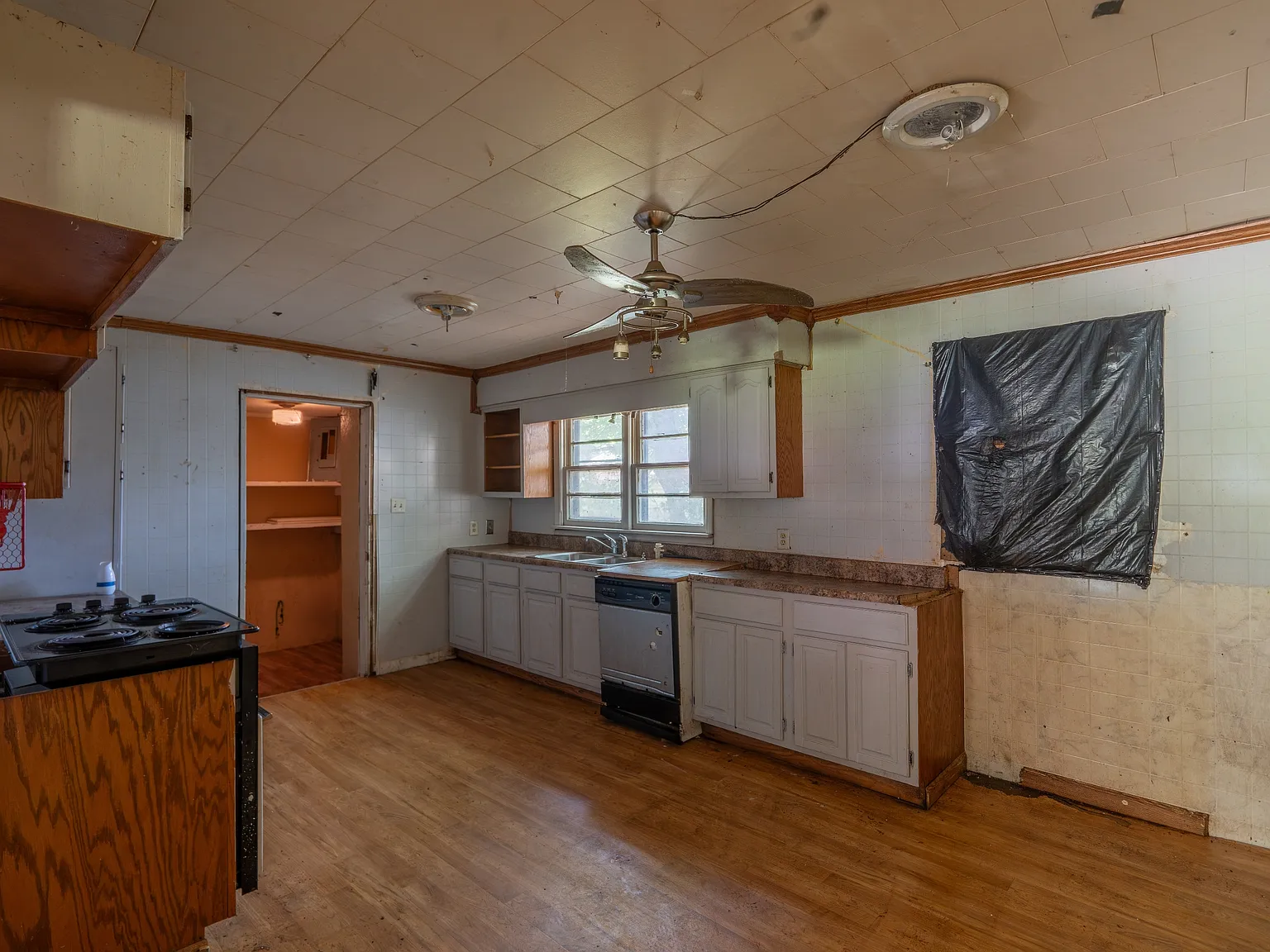 101 W Union St - 1 — Photo 3