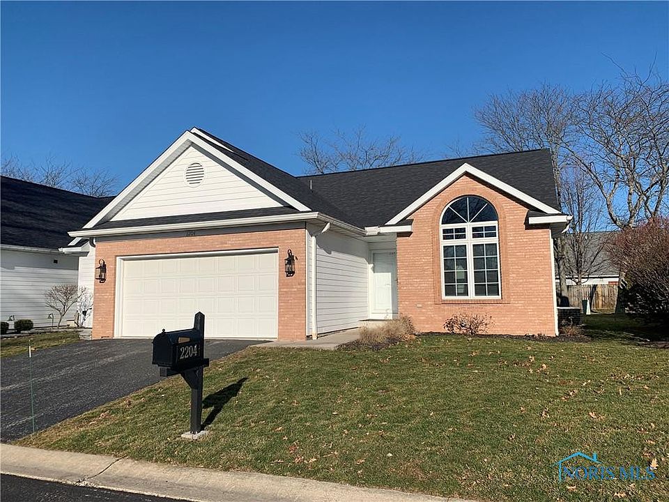 1st image of 2204 Bonnie Ln