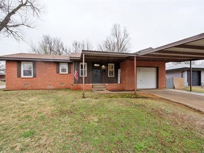 840 General Senter Dr, Midwest City, OK, 73110