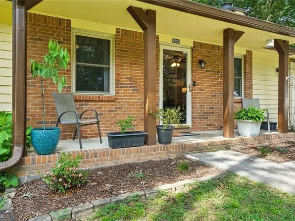 3893 Tanglewood Rd, Snellville, GA 30039