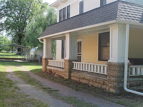 4th image of 222 W Adams Ave