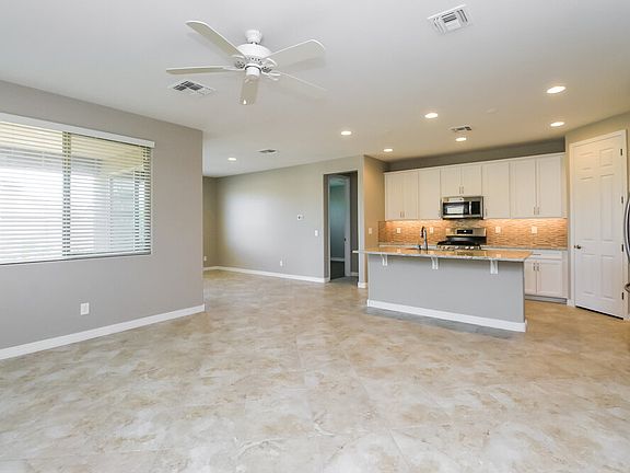 3rd image of 4486 W Kirkland Ave