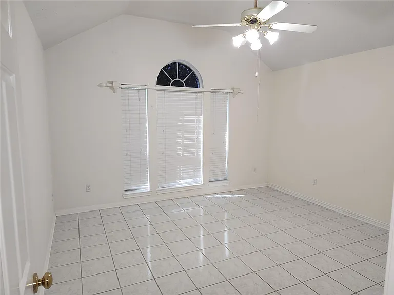 3103 Gatesbury North Dr — Photo 10