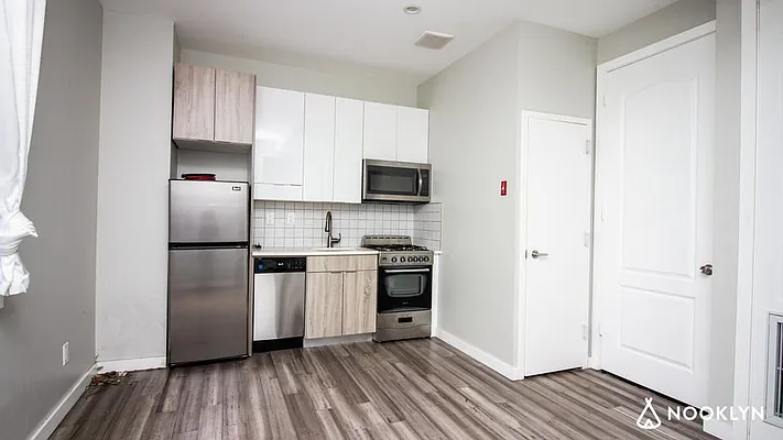 Rented by Nooklyn NYC LLC | media 13