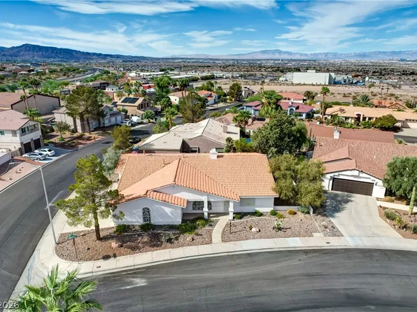 921 Primrose Ln, Henderson, NV 89011