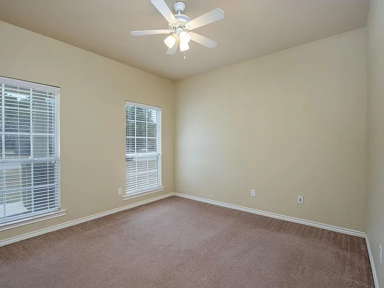 3719 Holick Ln — Photo 12