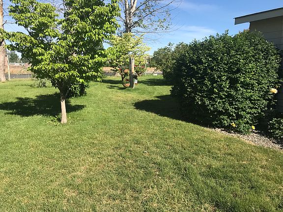 3rd image of 1905 N 543rd Pr NE