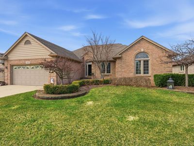 49575 Willowood Dr, Macomb, MI, 48044