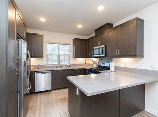 877 Blackstone Dr, San Marcos, CA 92078