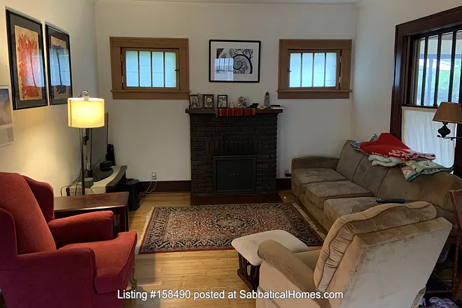 3 bed, 2200 sqft, $2,000 — Photo 3