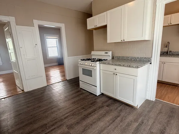 17 Grove St #2, Providence, RI 02909