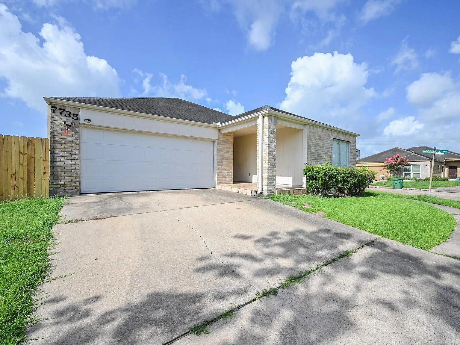 4 bed, 3.0 bath, 2220 sqft, $2,400 — Photo 3
