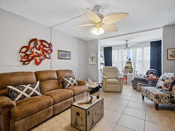 5th image of 8130 Sunrise Lakes Blvd APT 207