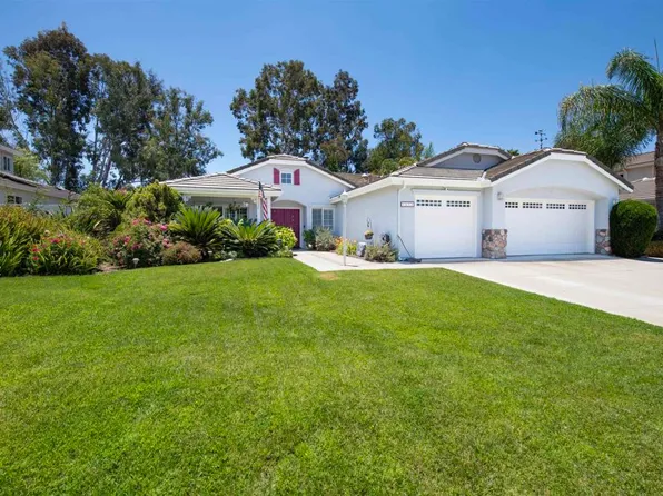 1673 Mission Meadows Dr, Oceanside, CA 92057