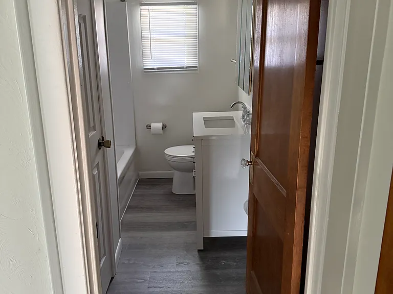 1438 Vassar Dr — Photo 2