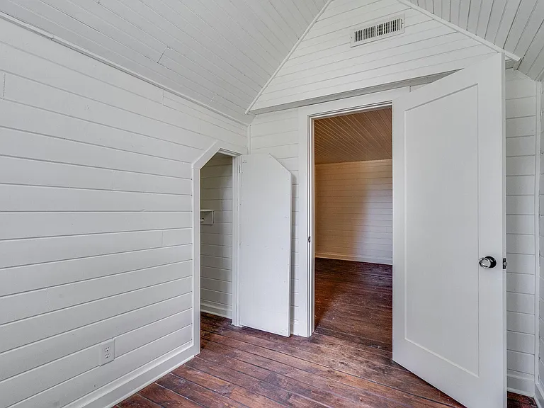 8569 Horton Hwy — Photo 32