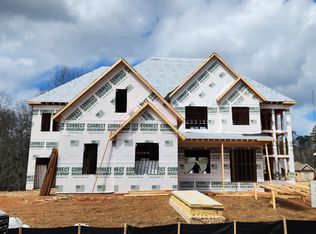 2452 Wolf Meadow Ln, Buford, GA 30518