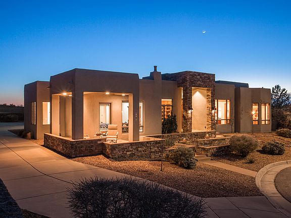 2nd image of 13400 Piedra Grande Pl NE