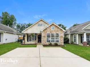 221 Creekstone Trl, Calera, AL 35040