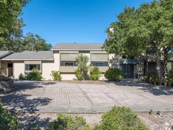 25940 Colt Ln, Carmel Valley, CA 93924
