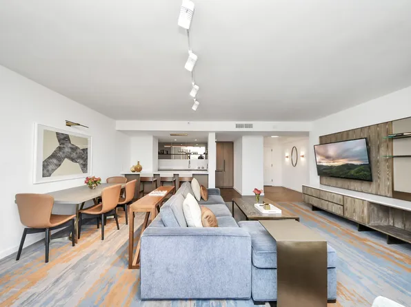 1300 Lamar St, Houston, TX