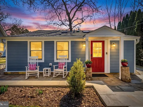 5 Ericsson Rd, Cabin John, MD 20818