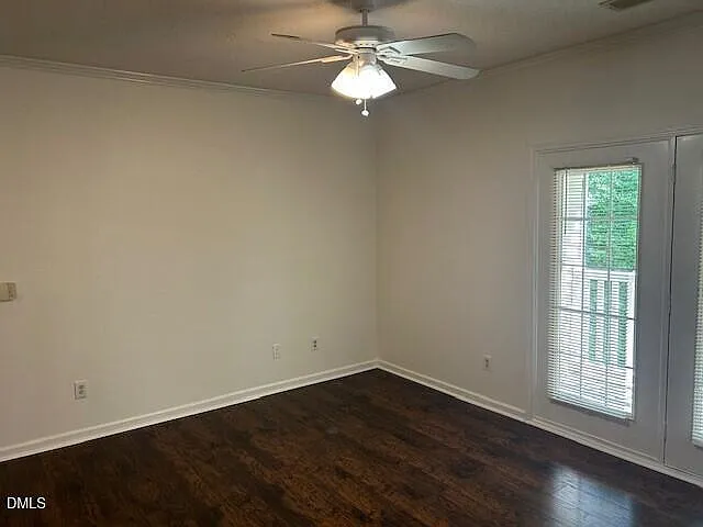 339 N Church St — Photo 5