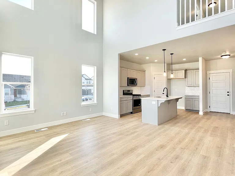 4306 W Silver Peak Ln — Photo 6