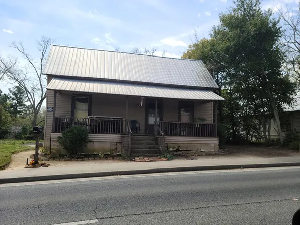 1012 Ward St E, Douglas, GA 31533