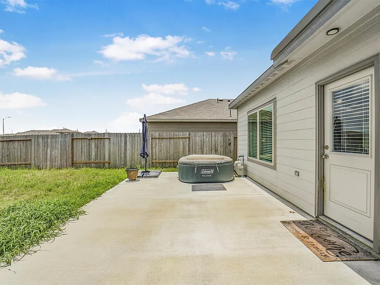 21610 Desert Lily Rd — Photo 30
