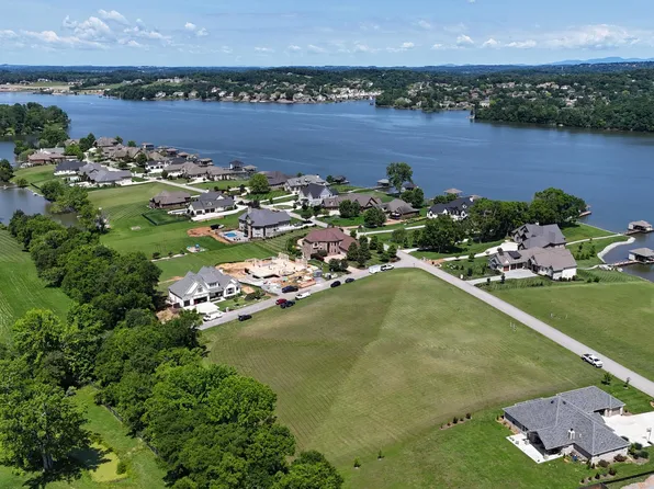 3631 Promontory Point, Louisville, TN 37777