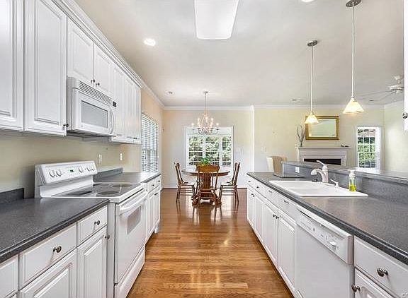 5th image of 11513 Belmont Park Ln #11513