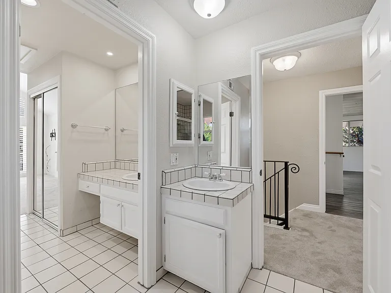 4500 Yorkfield Ct — Photo 33