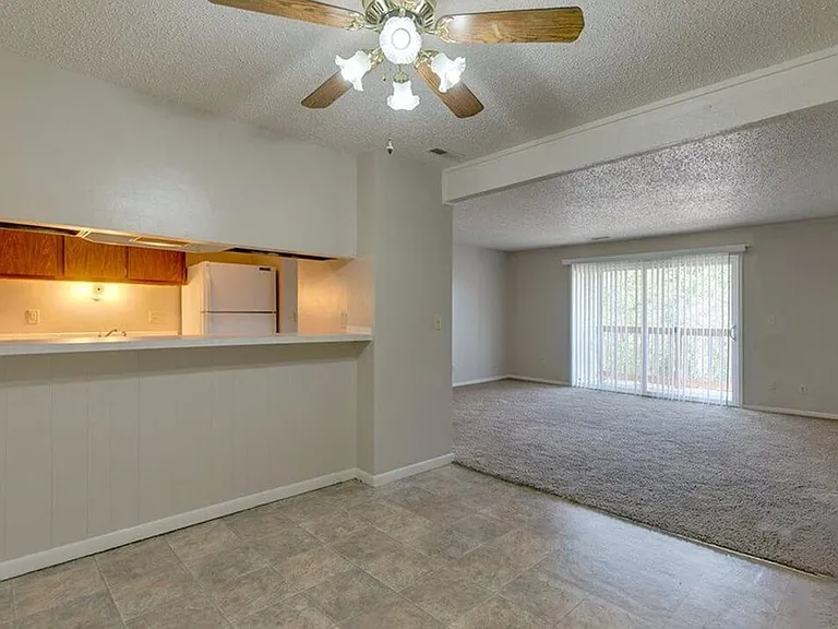 Breakfast Bar (in select homes)