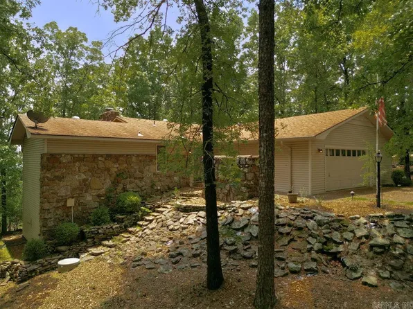 215 Pine Hill Rd, Fairfield Bay, AR 72088