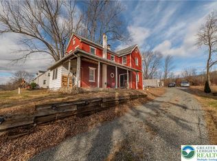 2039 Farmington Ave, Pottstown, PA 19464