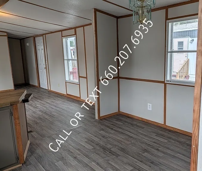 913 N Taylorville Blvd #32 — Photo 5