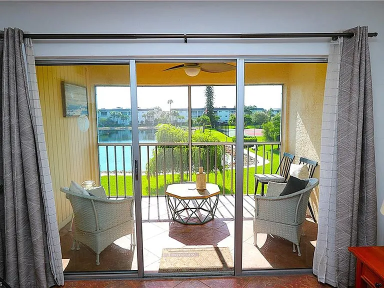 1004 Manatee Rd #H202 — Photo 16