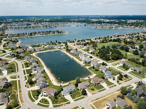 3rd image of 1485 Lakeside Dr