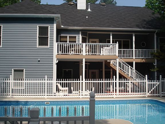 Deep salt water pool