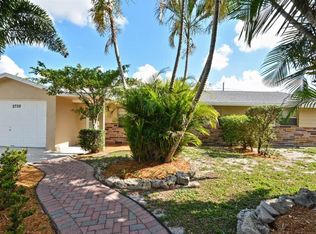 2759 Cambridge Rd, Lake Worth, FL 33462