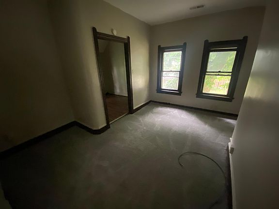 2nd image of 1190 E 60th St APT 1