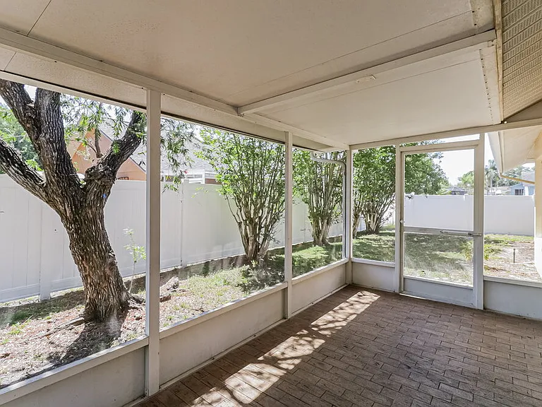 4654 Murcross Ln — Photo 10