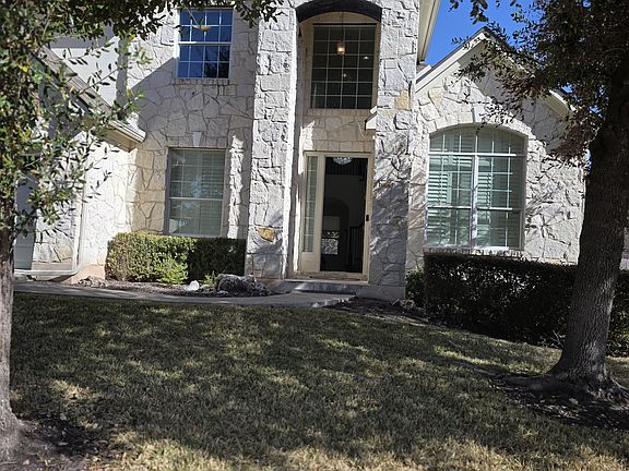2nd image of 518 Fallen Oaks Dr